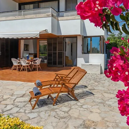 La Bugambilia Apartment